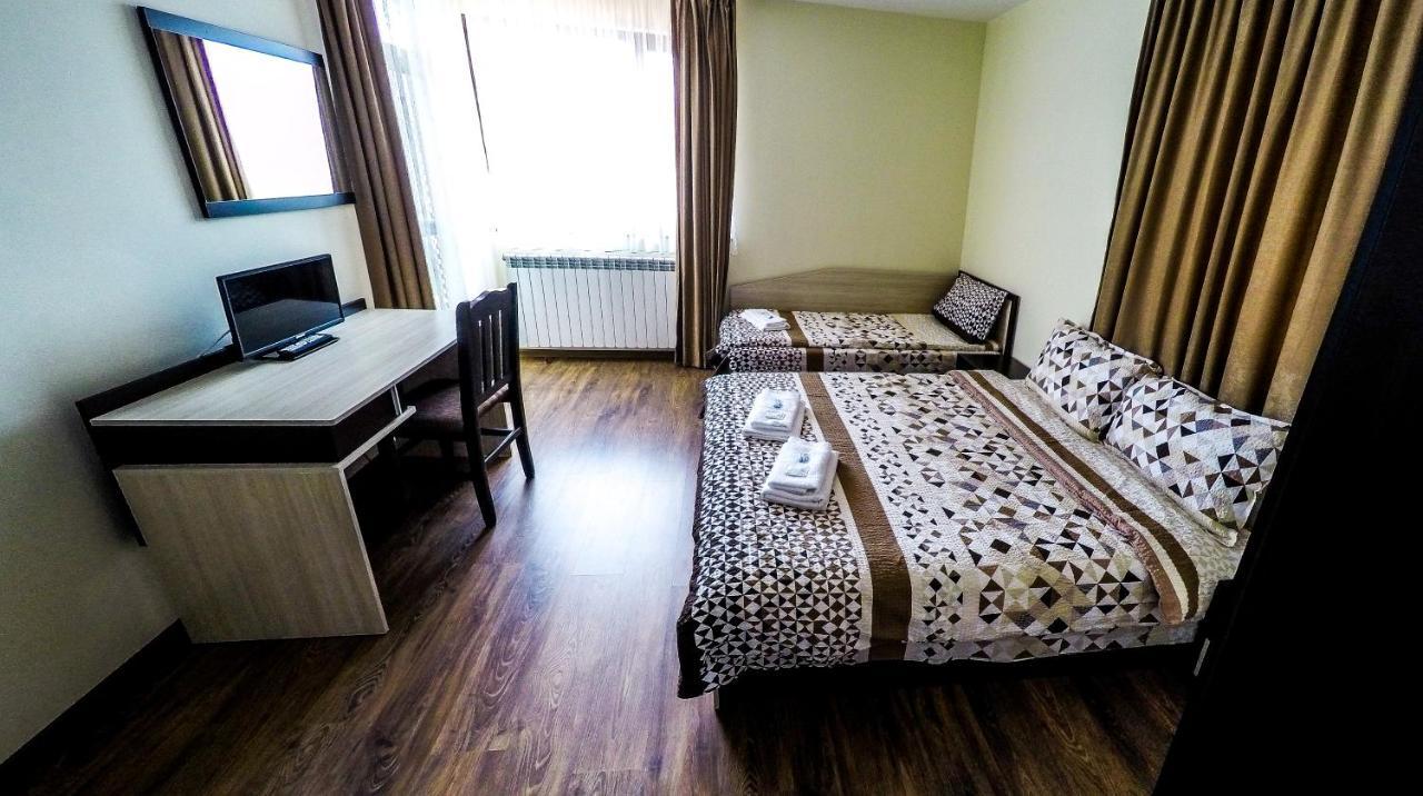 Divna Guest House Dospat Exterior foto