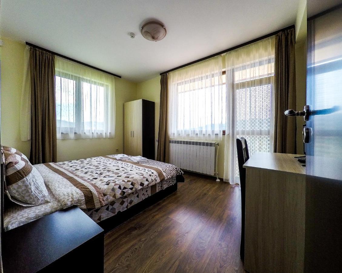 Divna Guest House Dospat Exterior foto