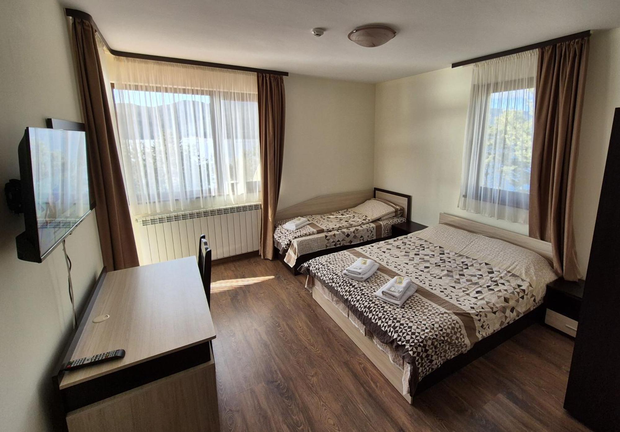 Divna Guest House Dospat Exterior foto