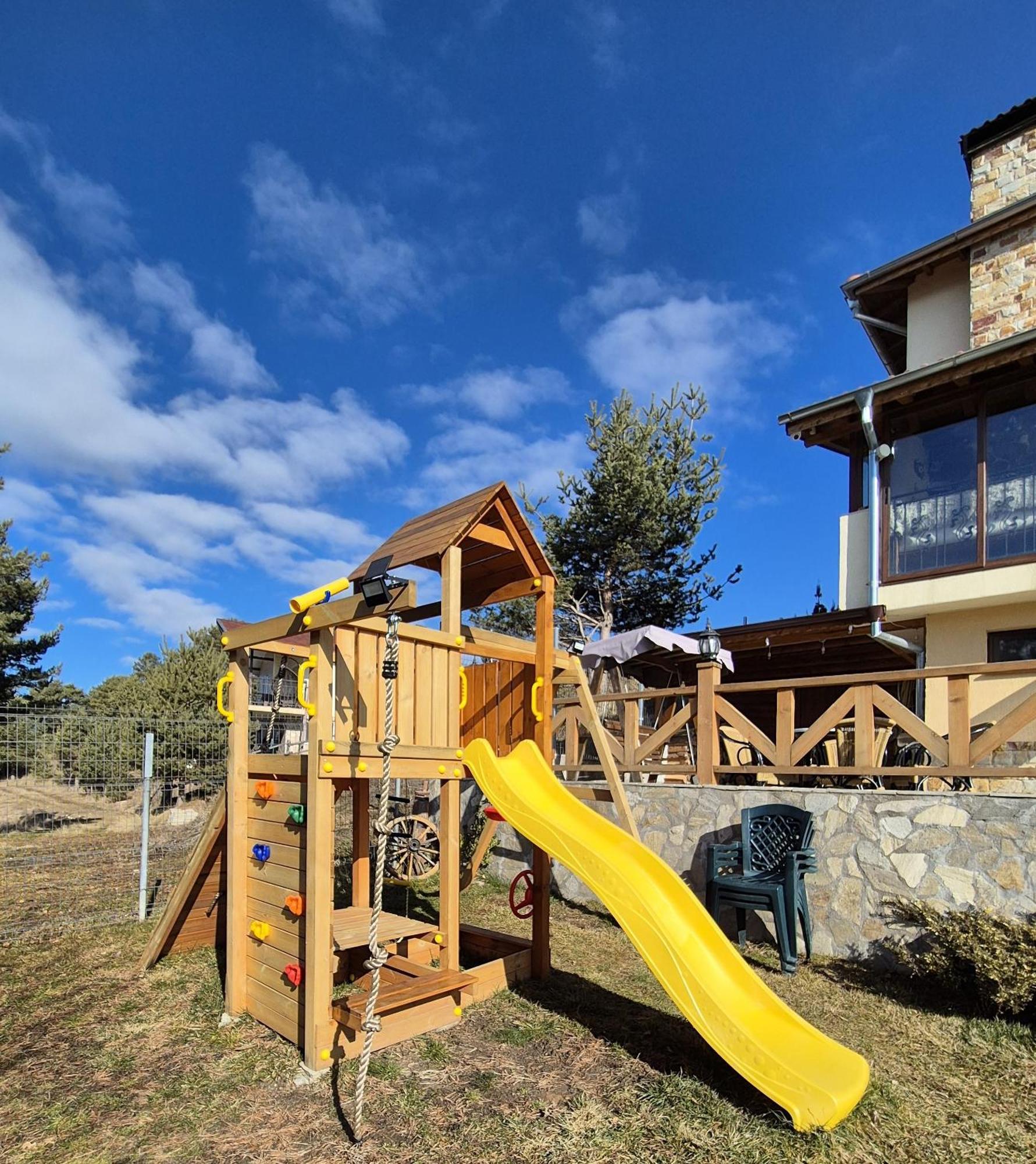 Divna Guest House Dospat Exterior foto
