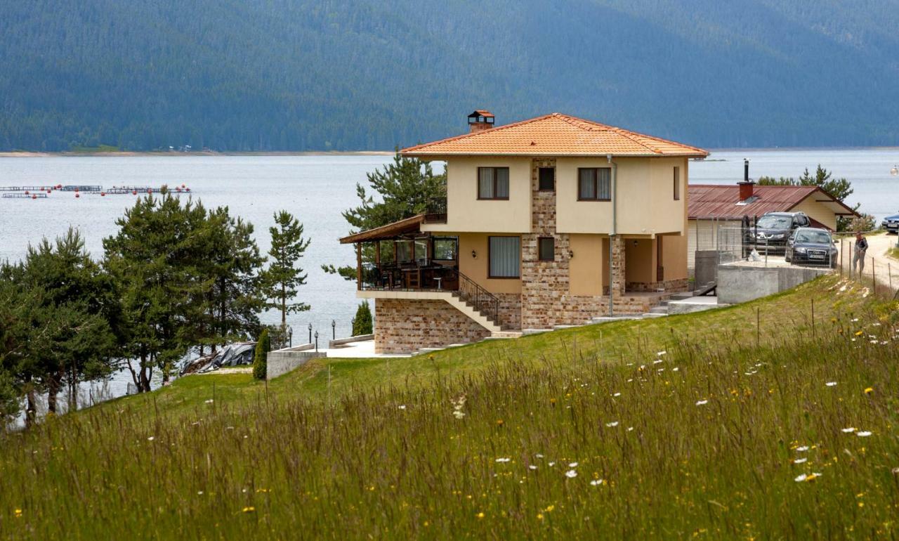 Divna Guest House Dospat Exterior foto